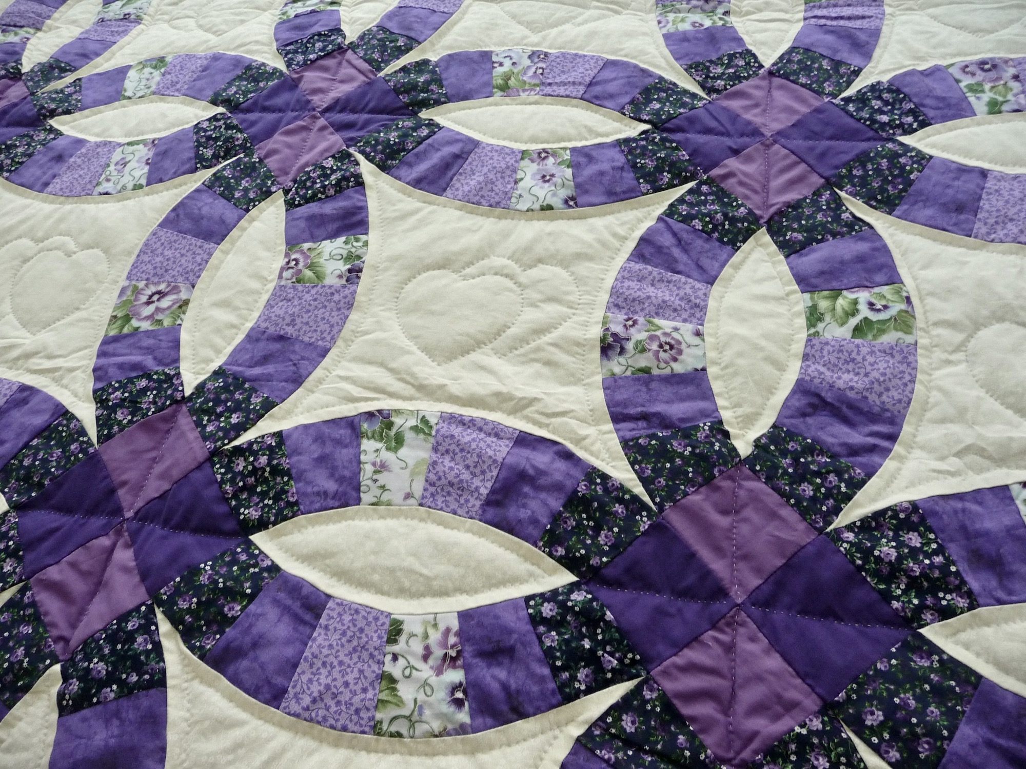 Double Wedding Ring Amish Quilts