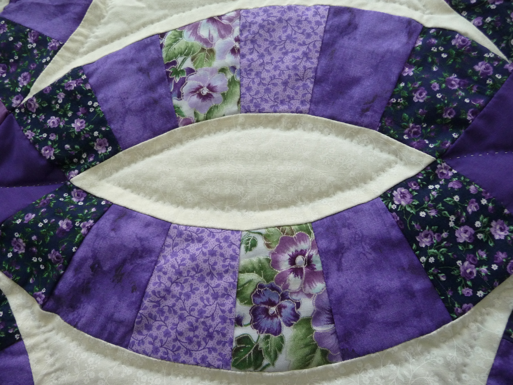 Amish quilts for sale Double Wedding Ring