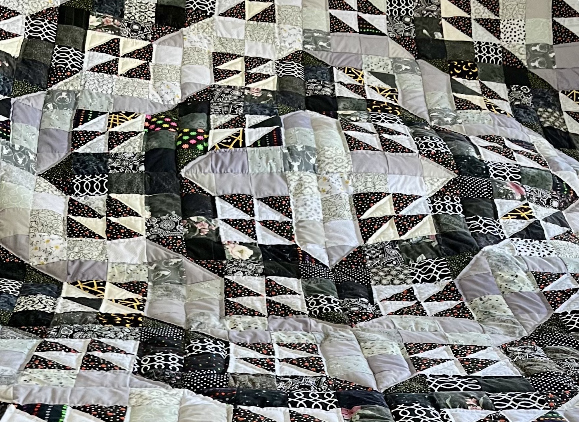 Cabin Lights Amish Patchwork Quilt for sale