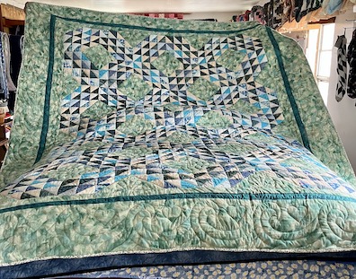 Ocean Waves Amish Quilt Pattern