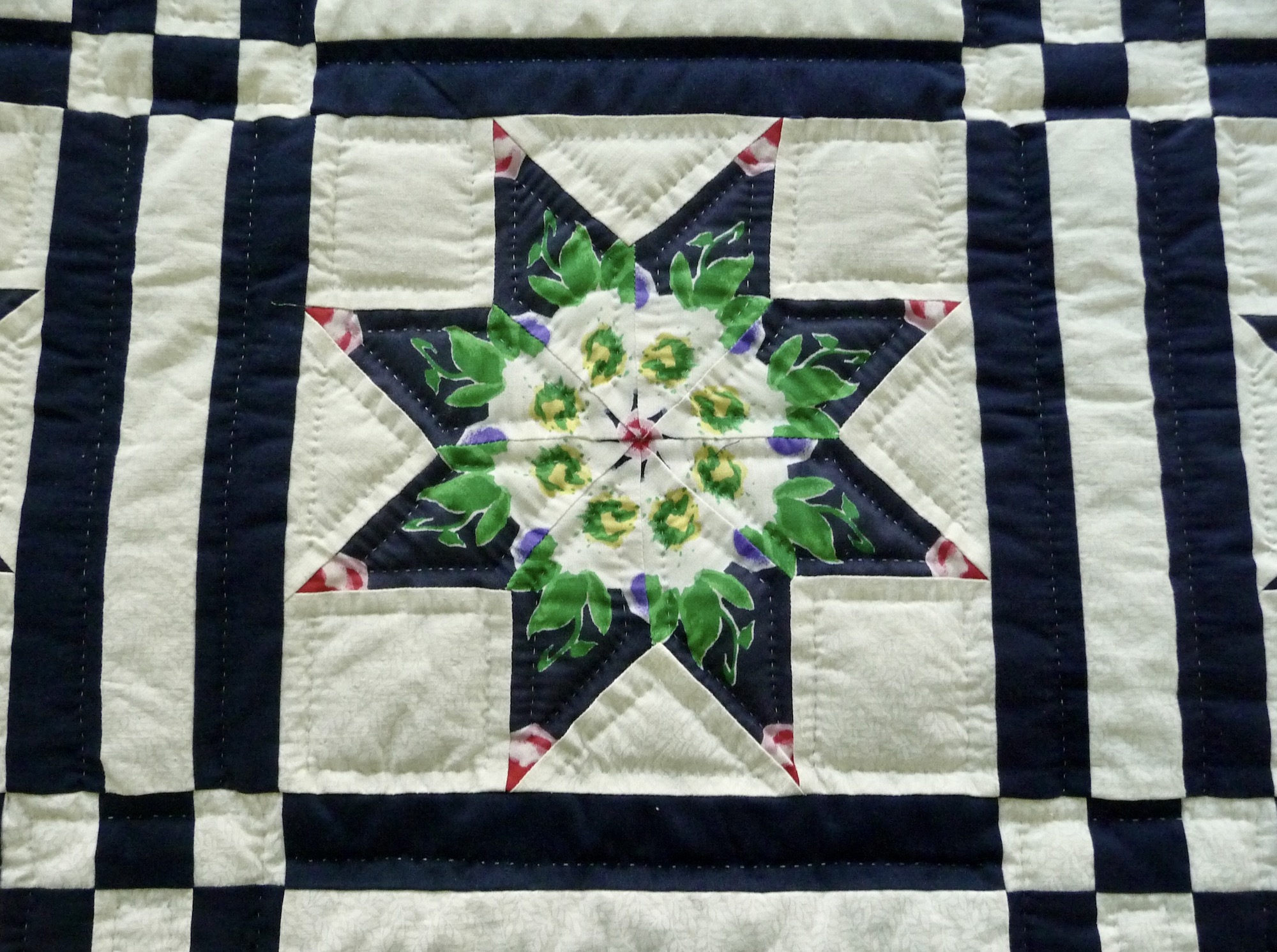 Kaleidoscope Amish quilts for sale