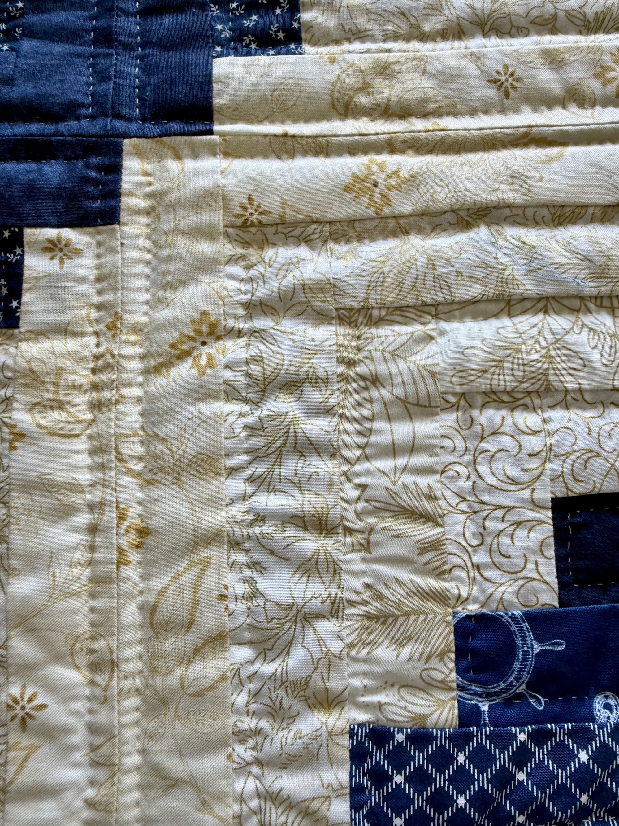 Log Cabin Barn Raising Amish Quilts for sale