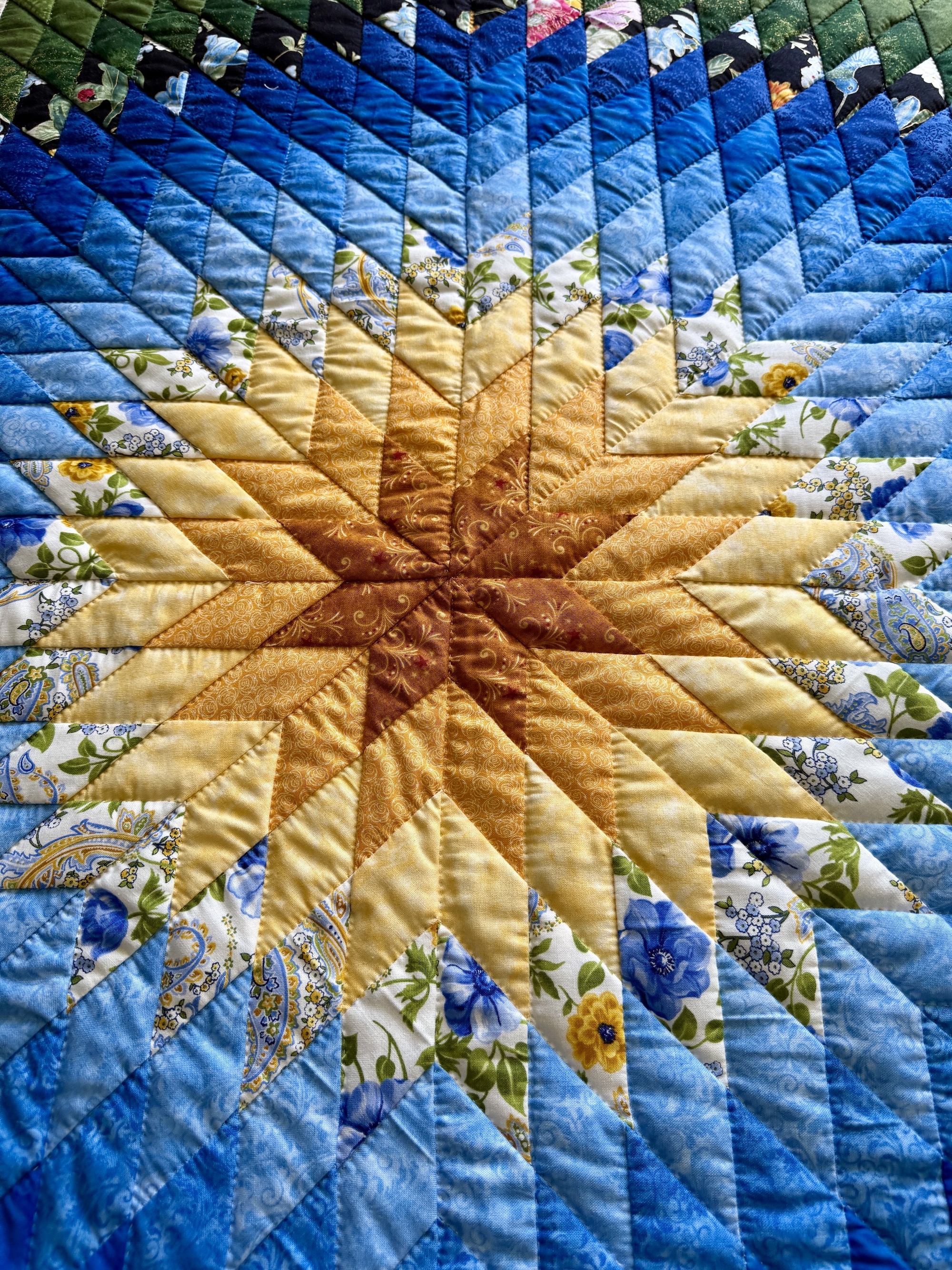 Radiant Star Amish Quilts for sale