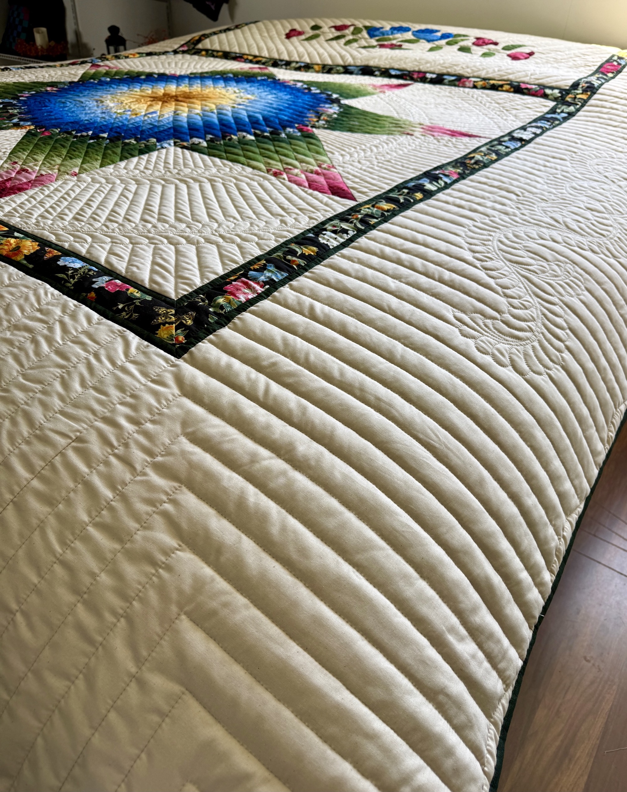 Handmade Radiant Star Amish Quilt