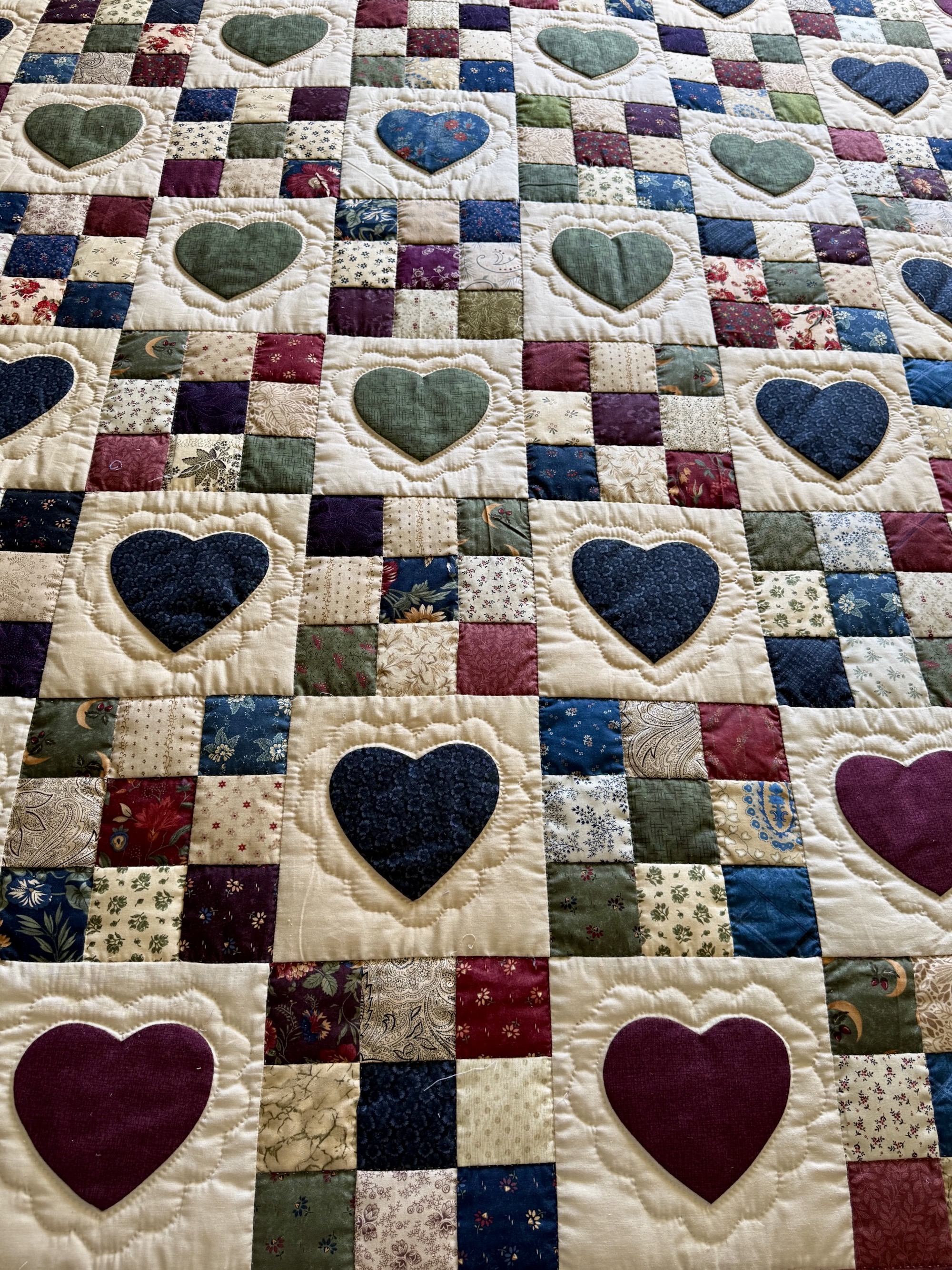9 Patch with Hearts Amish quilt for sale