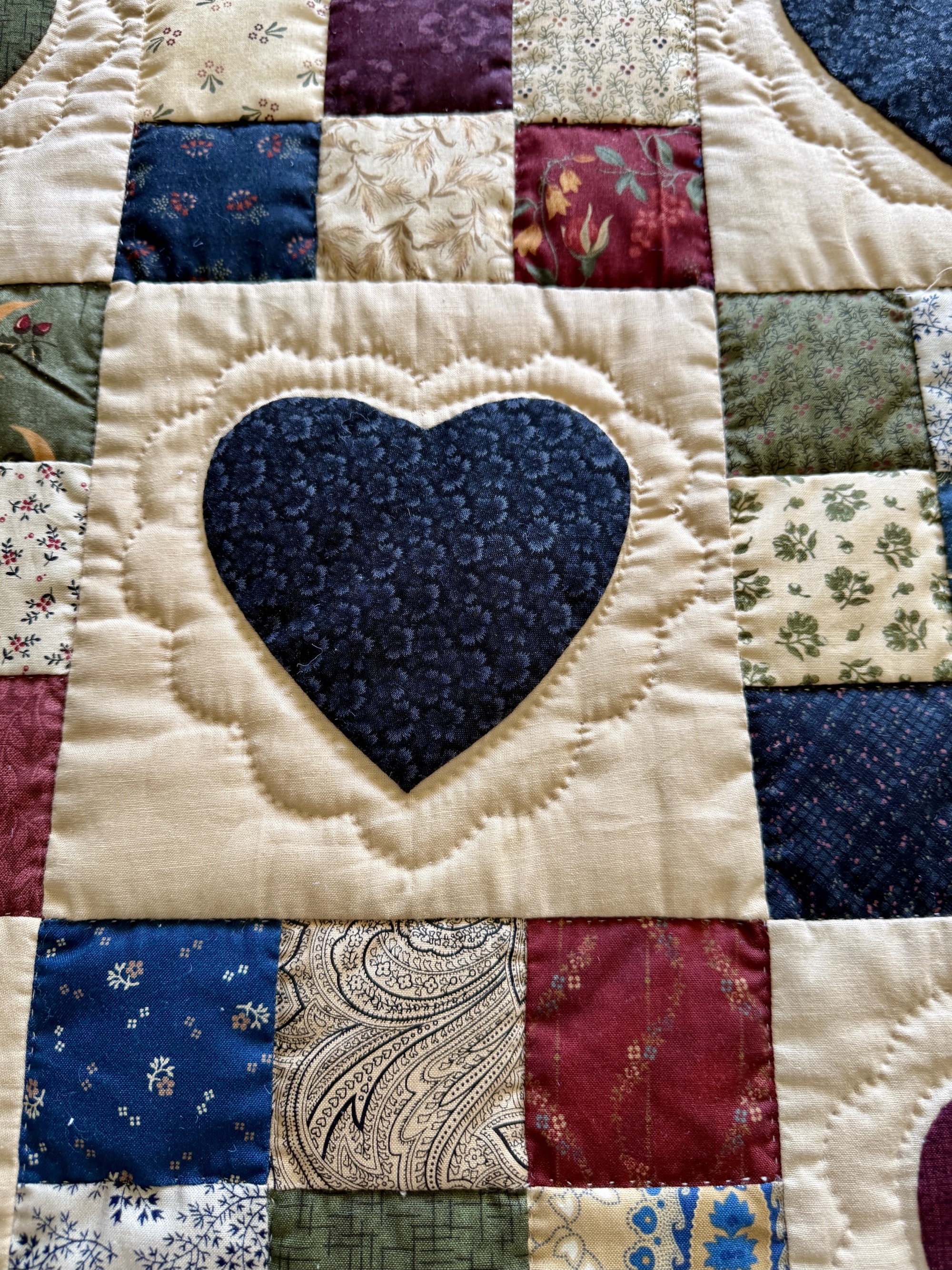 9 Patch with Hearts Amish quilts for sale