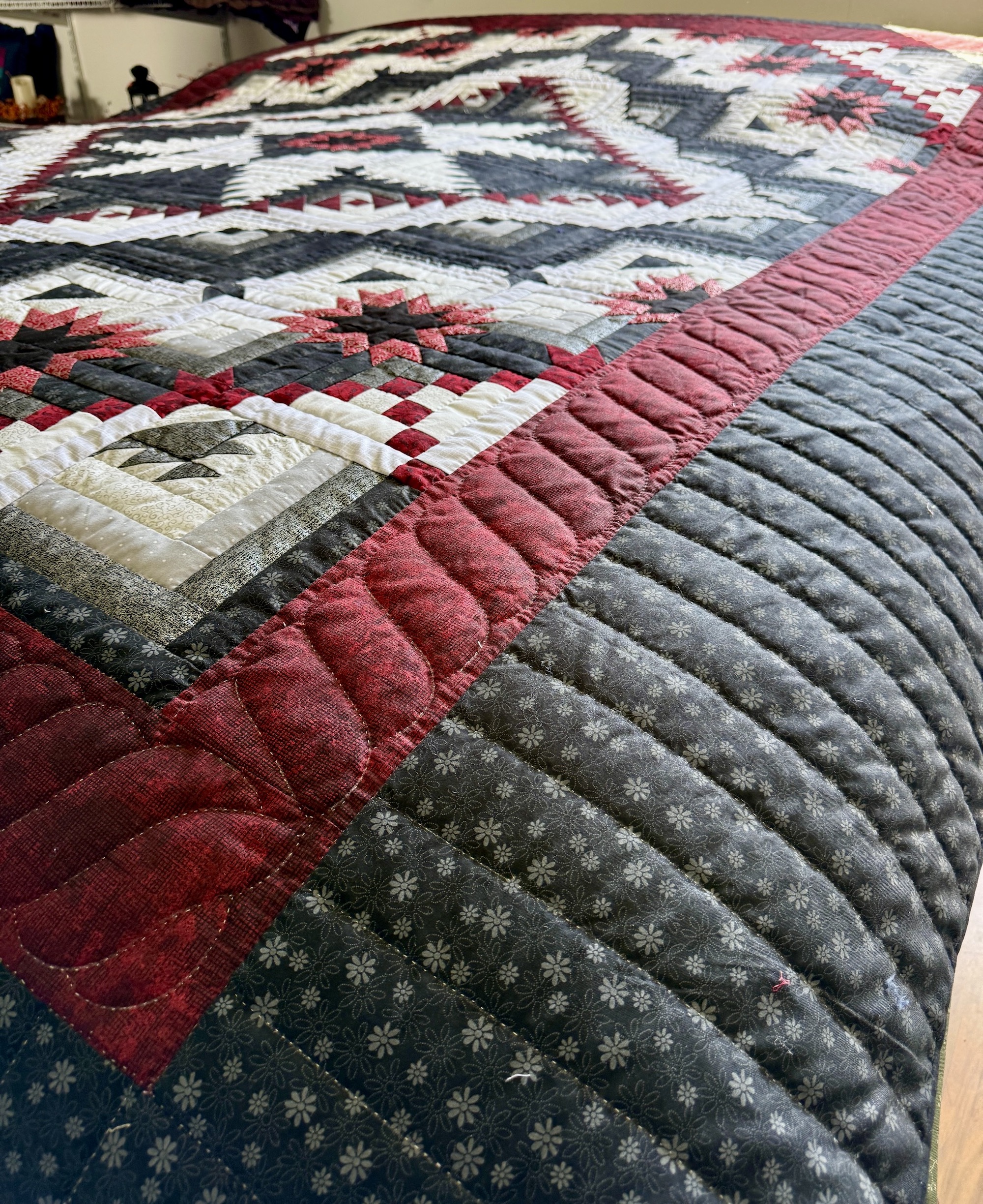 Eureka Log Cabin Amish Quilts for Sale