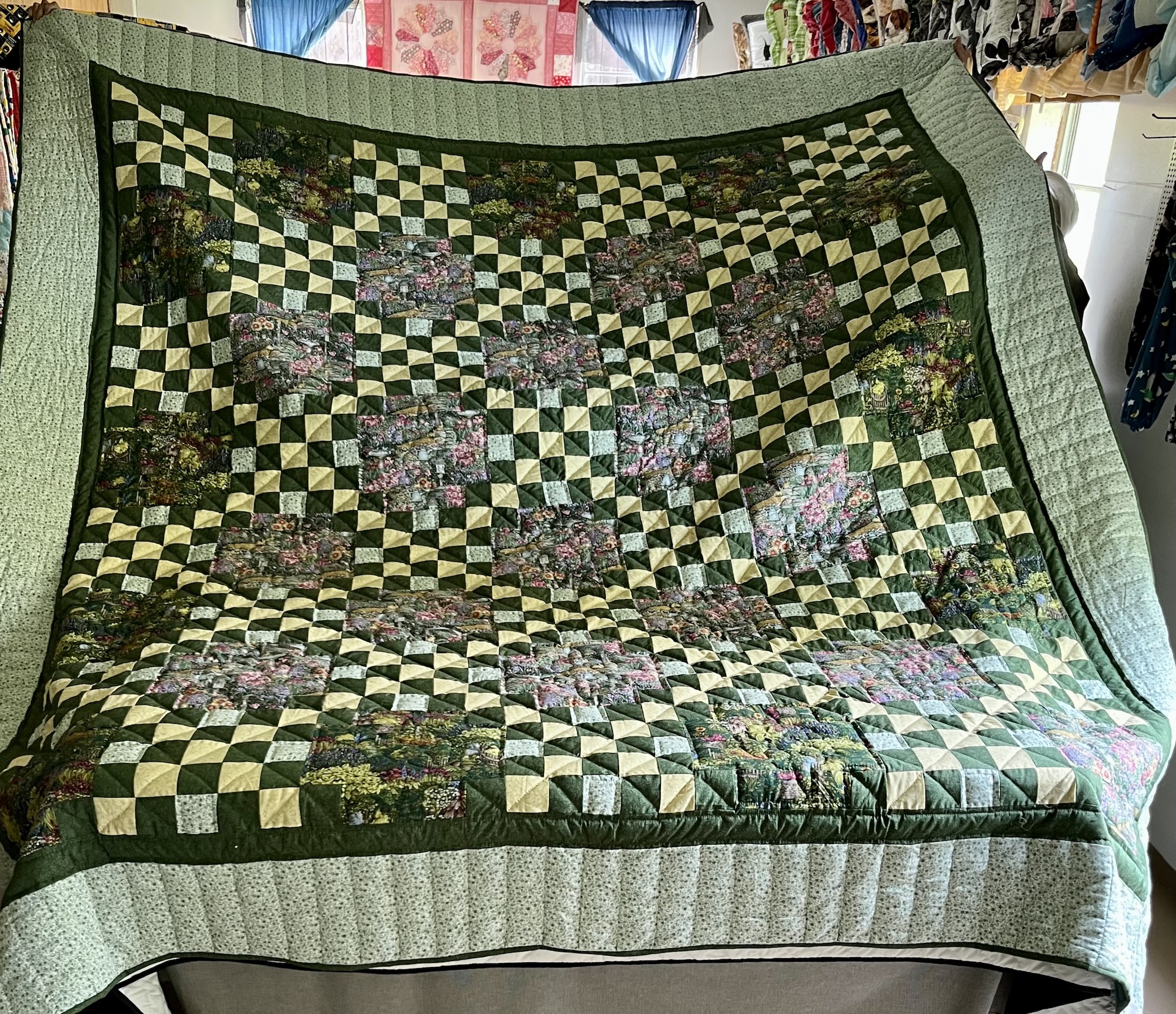 Irish Chain Amish quilts for sale