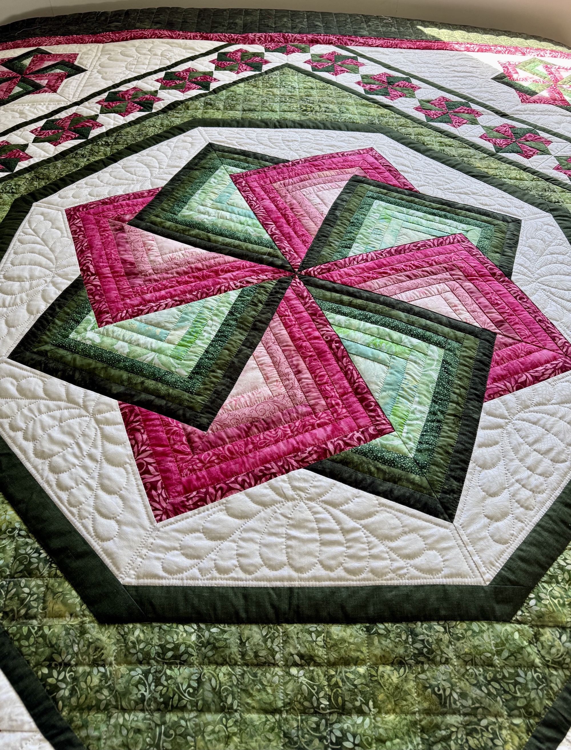 Amish Quilt for Sale Spinning Star Pattern