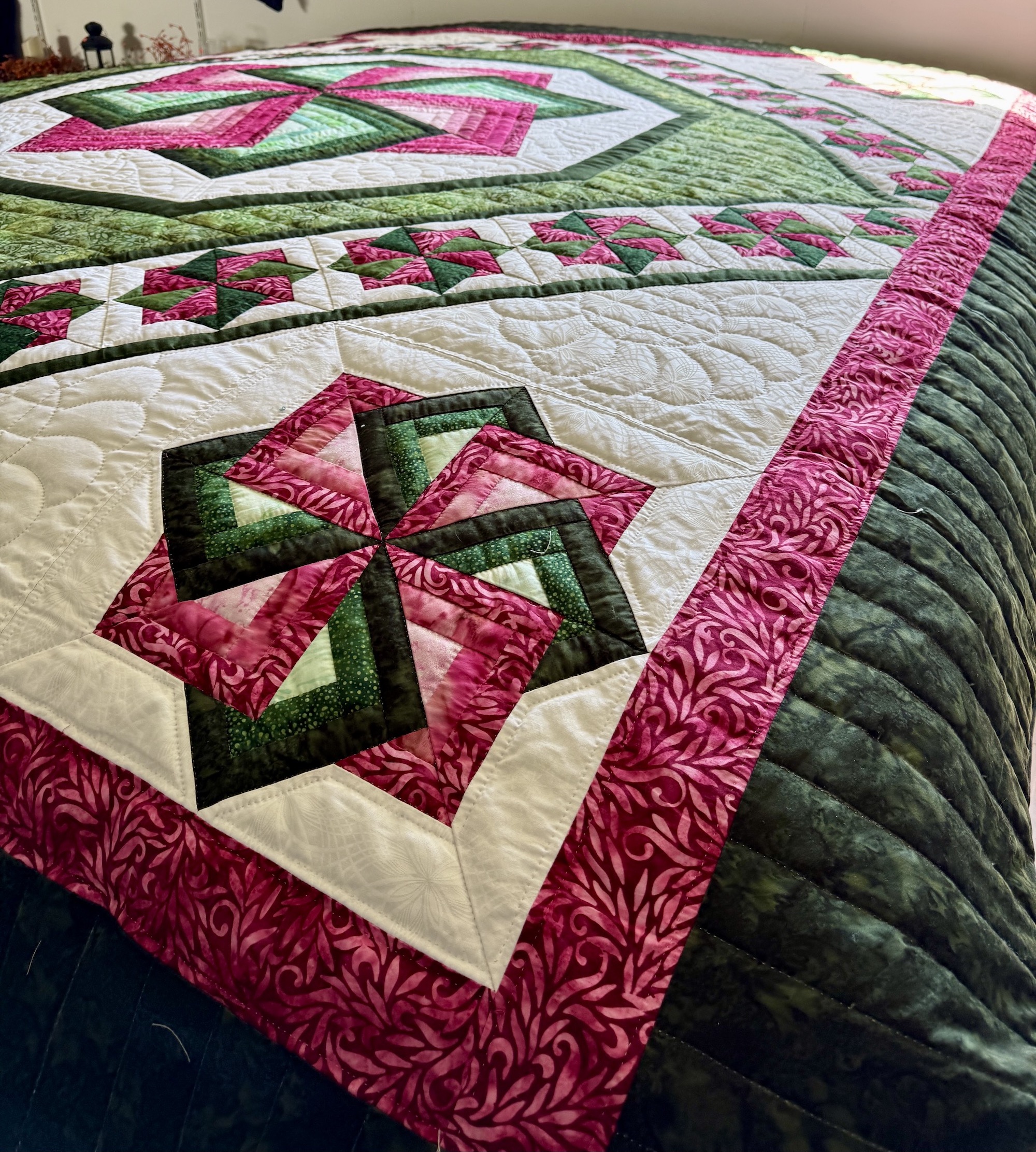 King Size New Amish Quilt for Sale Spinning Star
