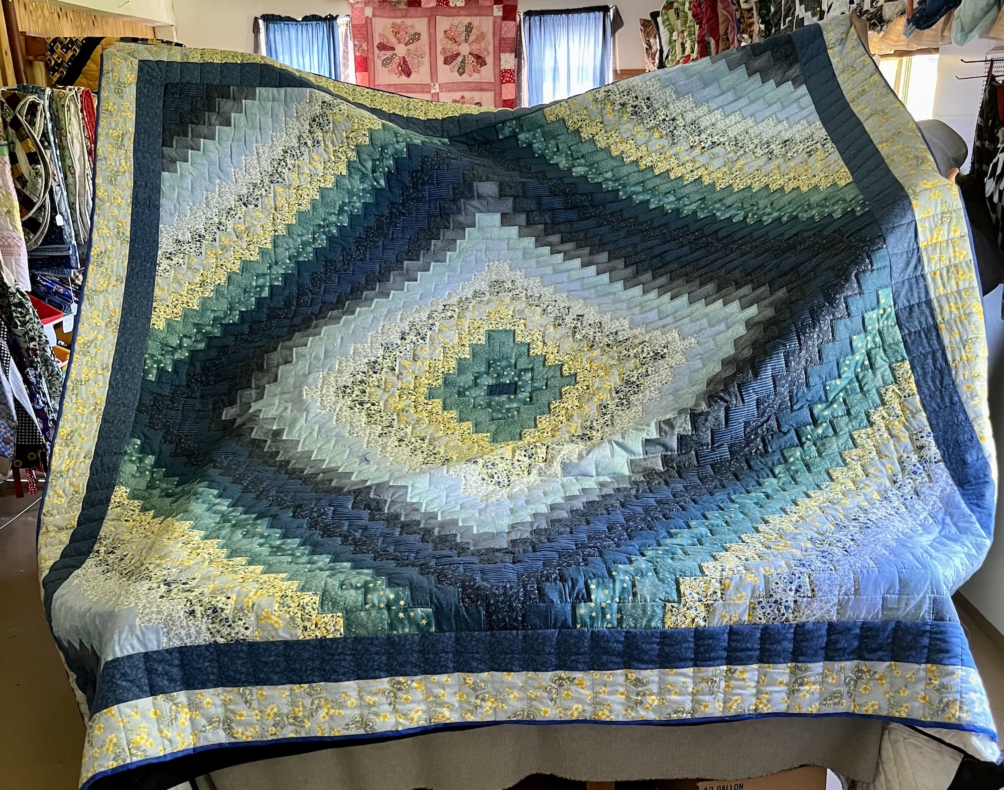 Brick Work Amish Quilt
