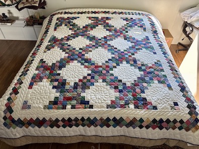 Double Irish Chain Amish Quilt