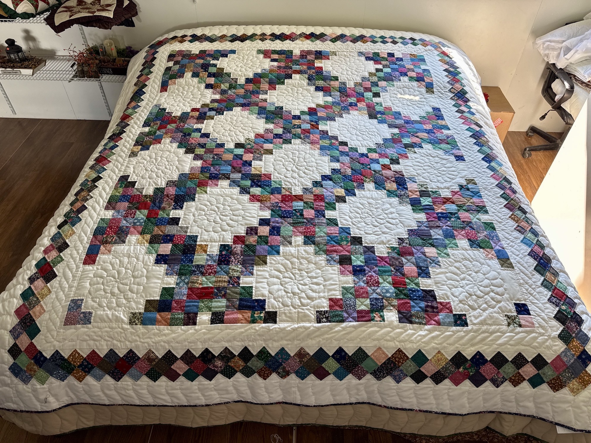 Double Irish Chain Amish quilt pattern