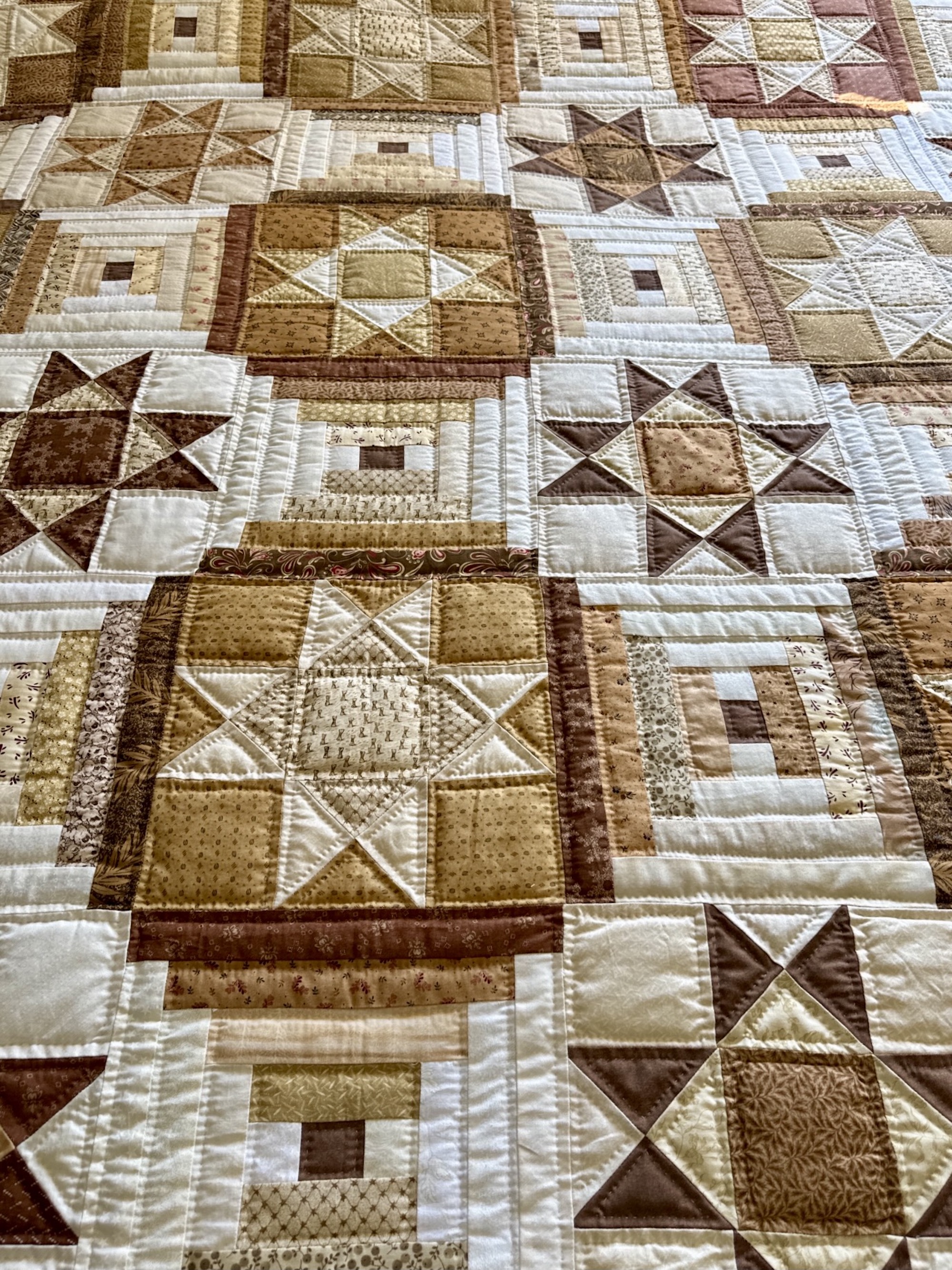 Amish quilt for sale Log Cabin Star