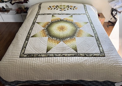 Radiant Star New Amish quilt for sale