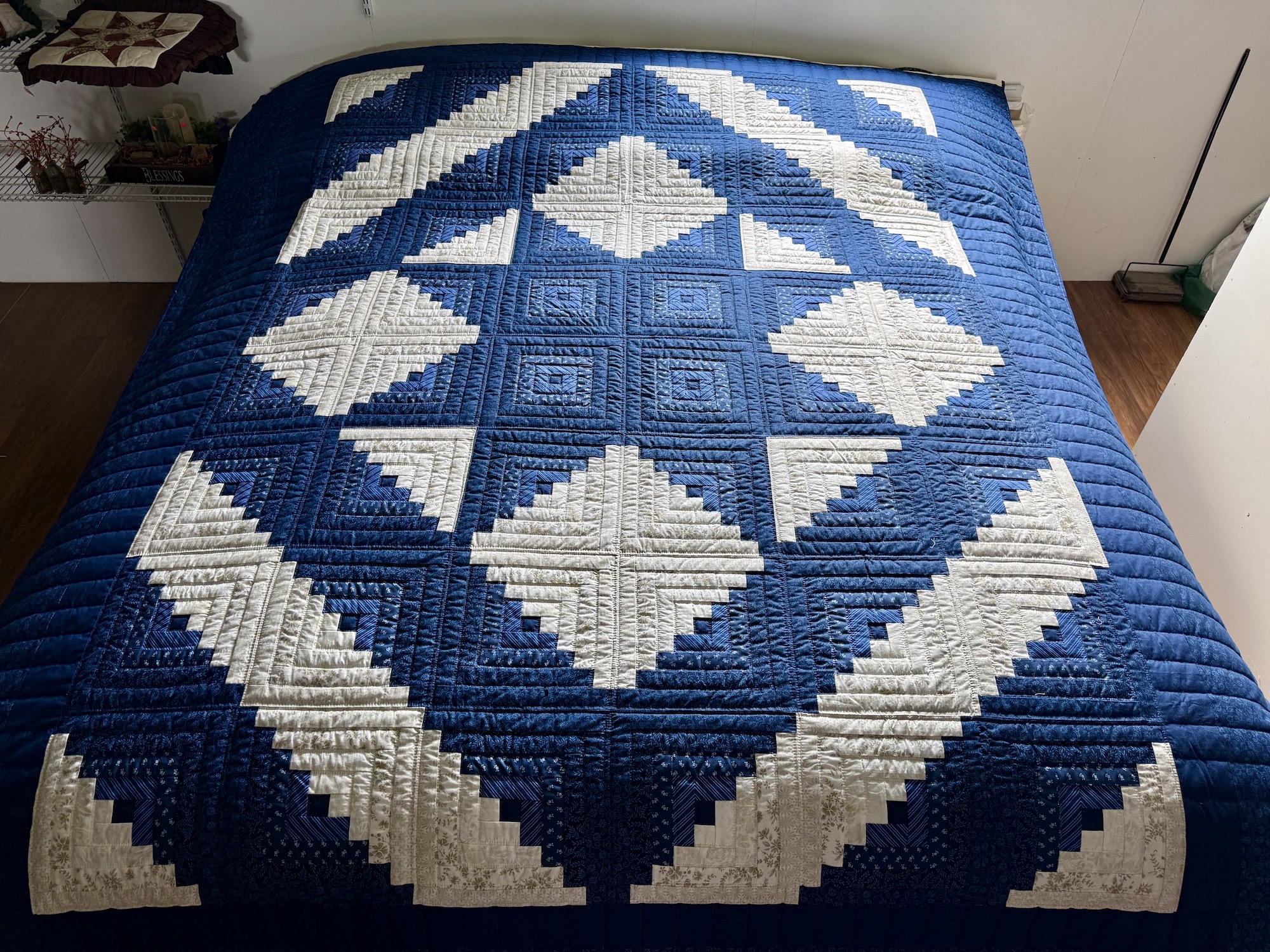 Amish quilt for sale Star Log Cabin