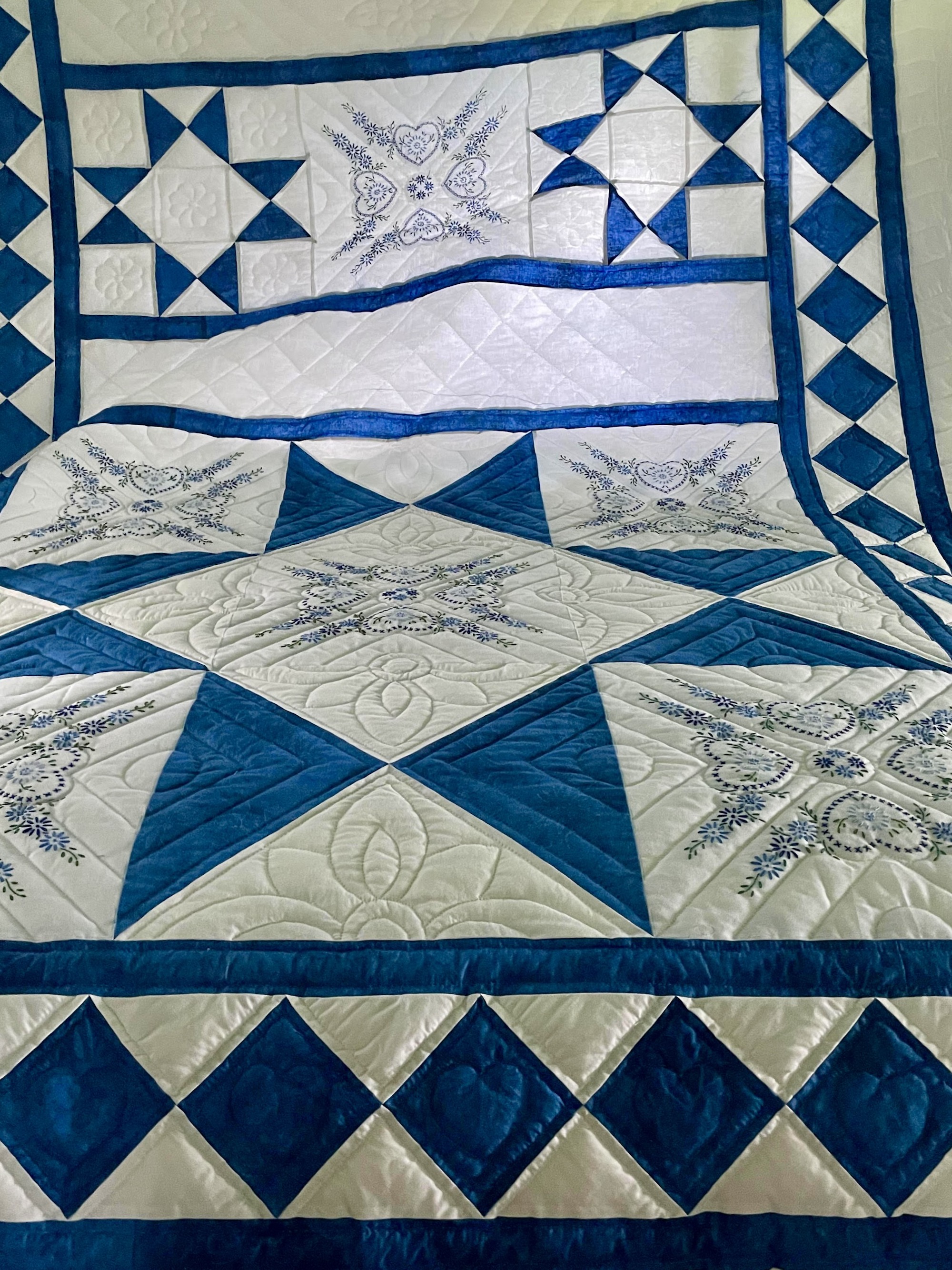 Embroidered Amish Quilt for Sale