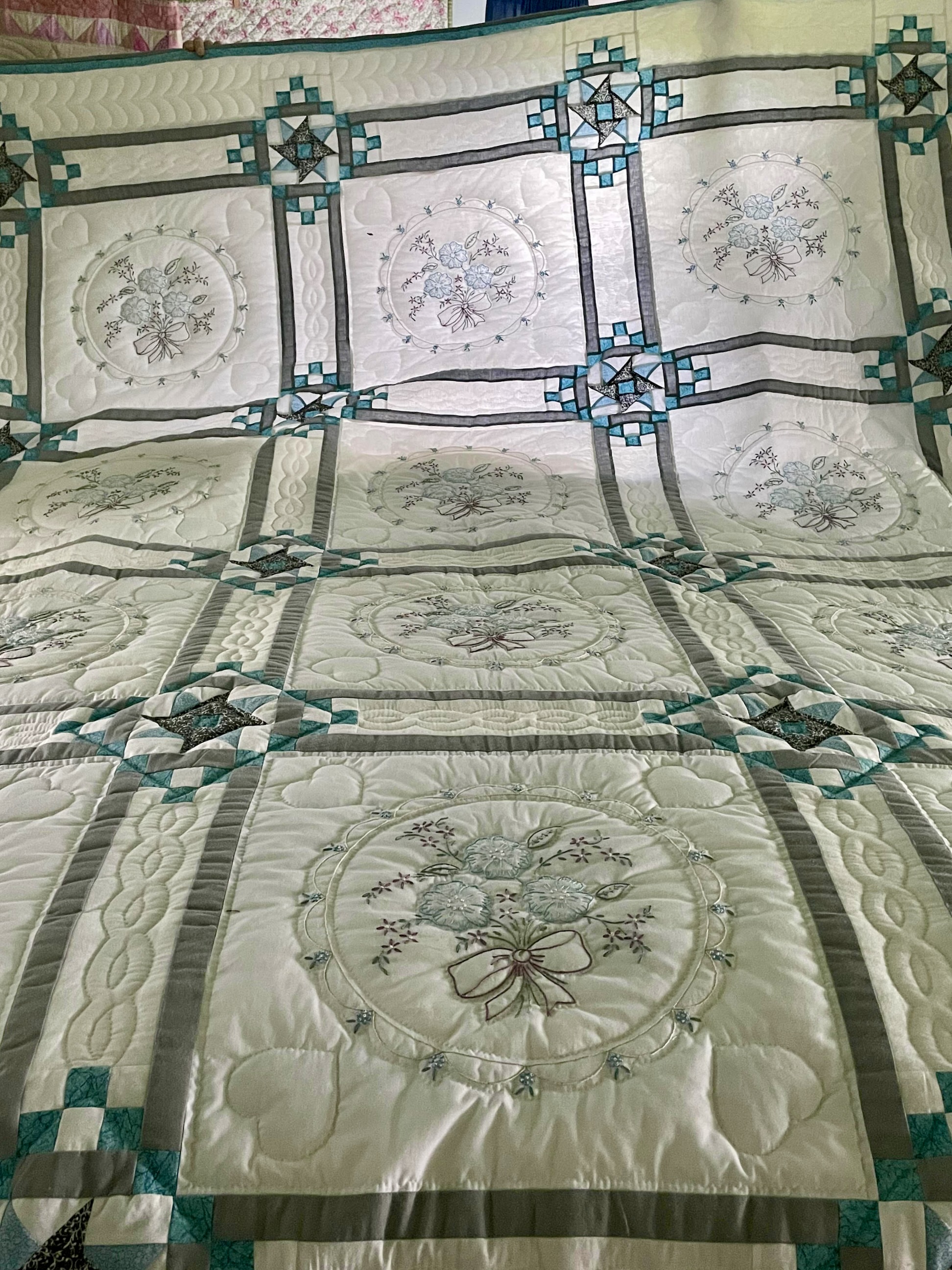 Embroidered Amish Quilts for Sale