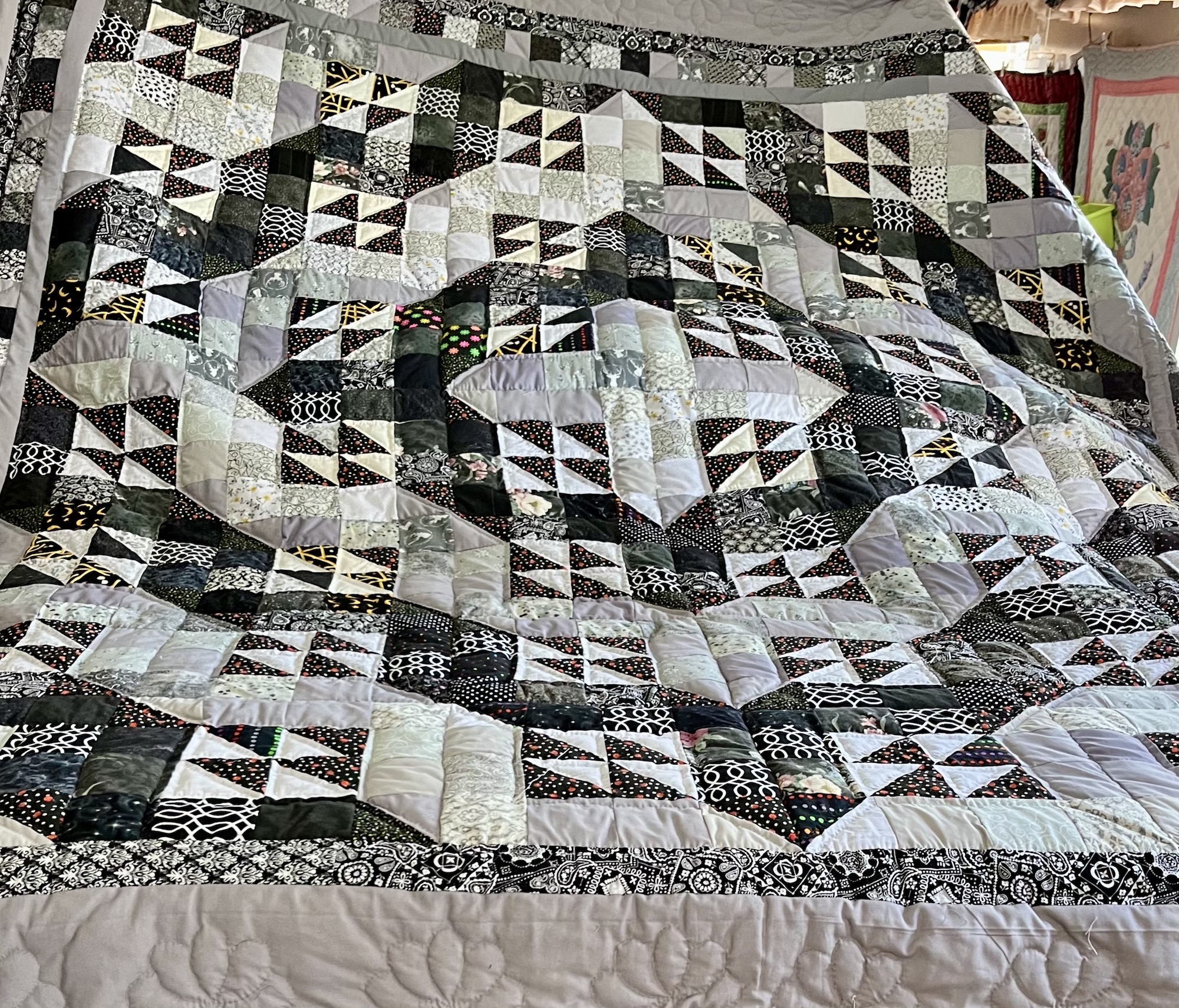 Cabin Lights Patchwork Amish Quilt for sale