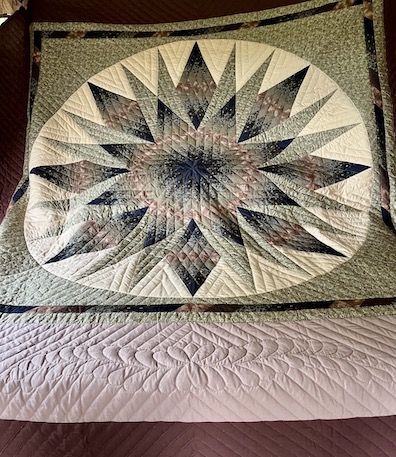 Amish quilt for sale Royal Star of Idaho