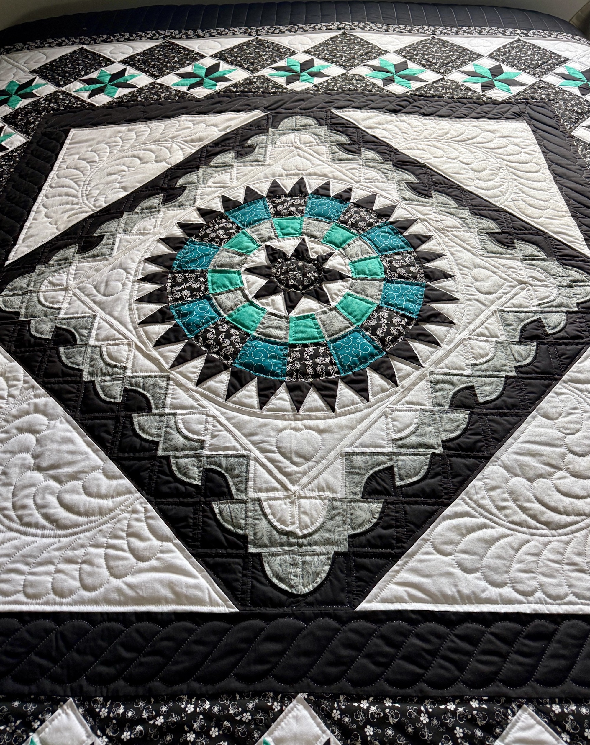 Stars Over the Georgetown Path Amish quilt for sale