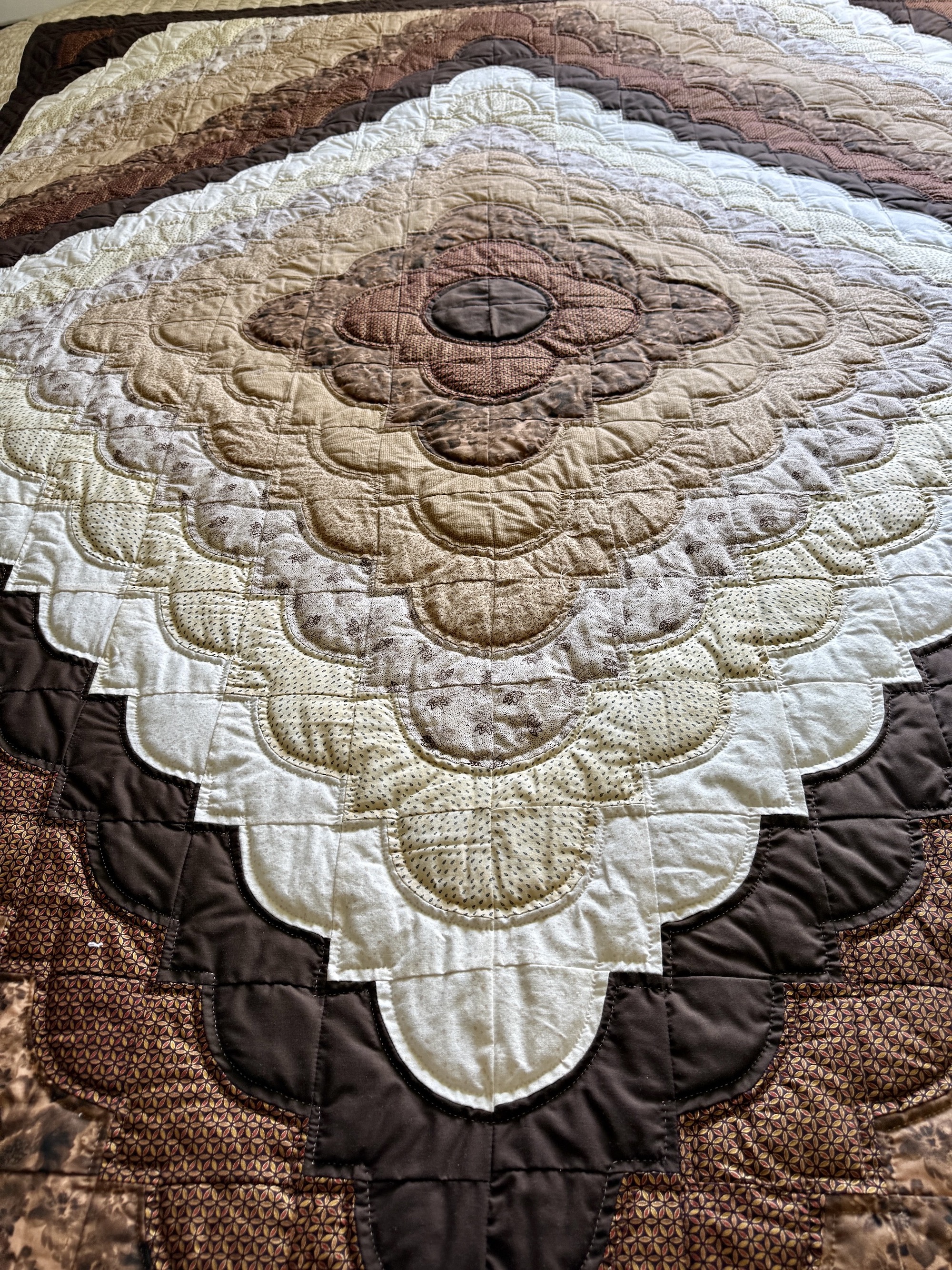 Ocean Waves Amish quilt for sale